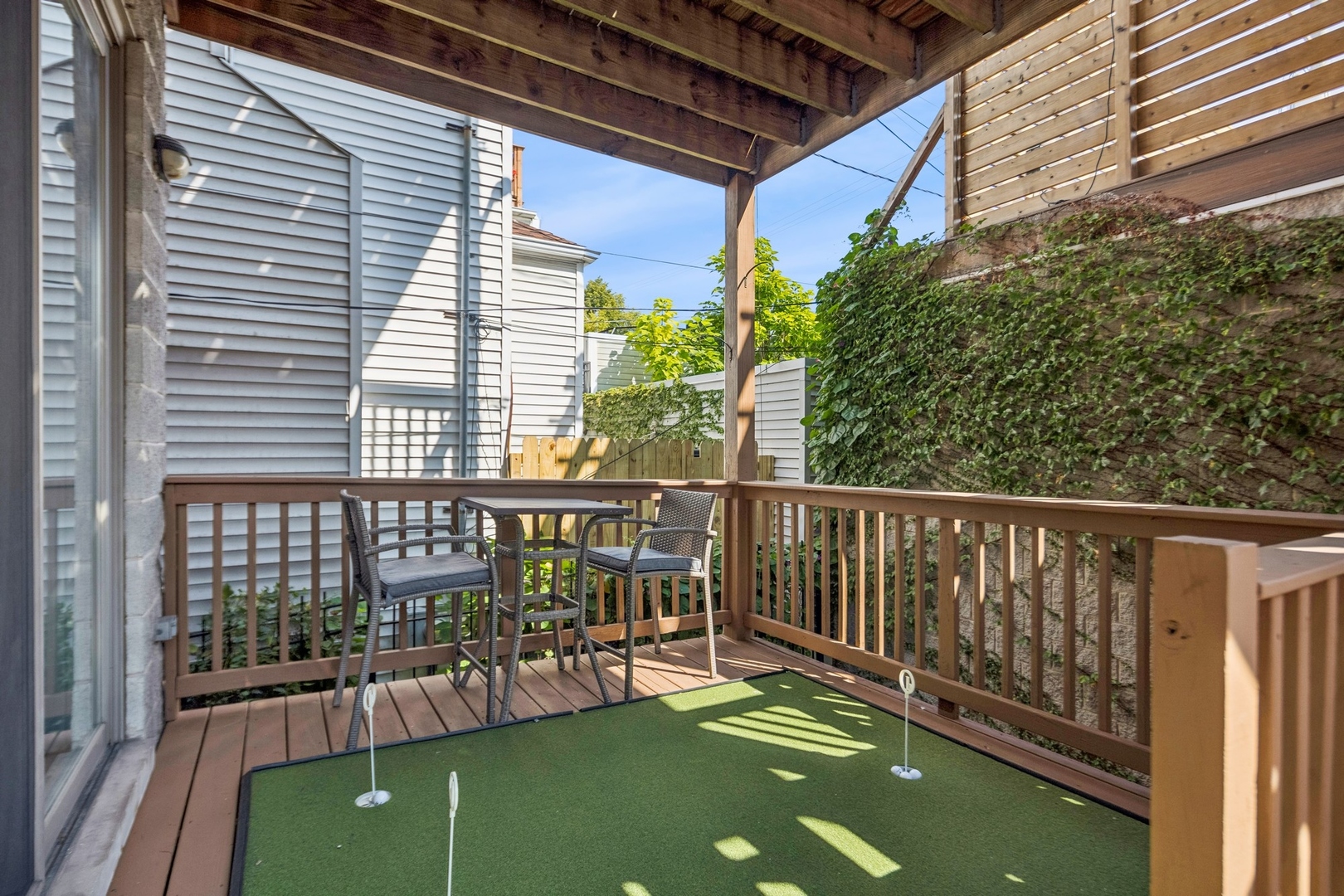 1645 N WINCHESTER Avenue Unit: 1