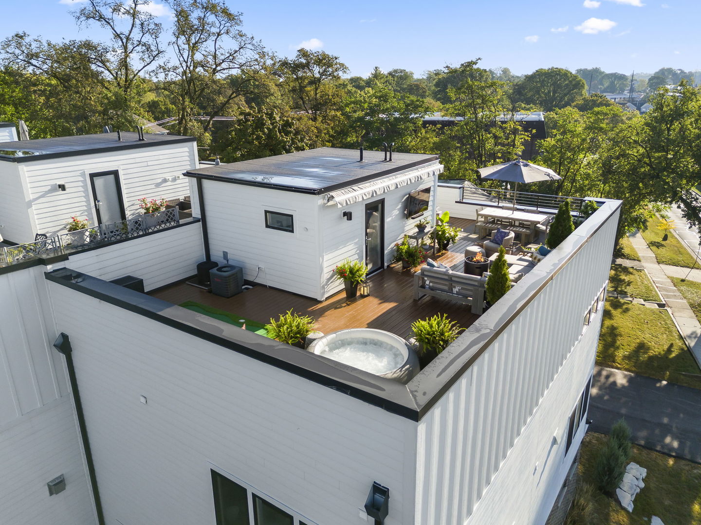528 Rogers Street