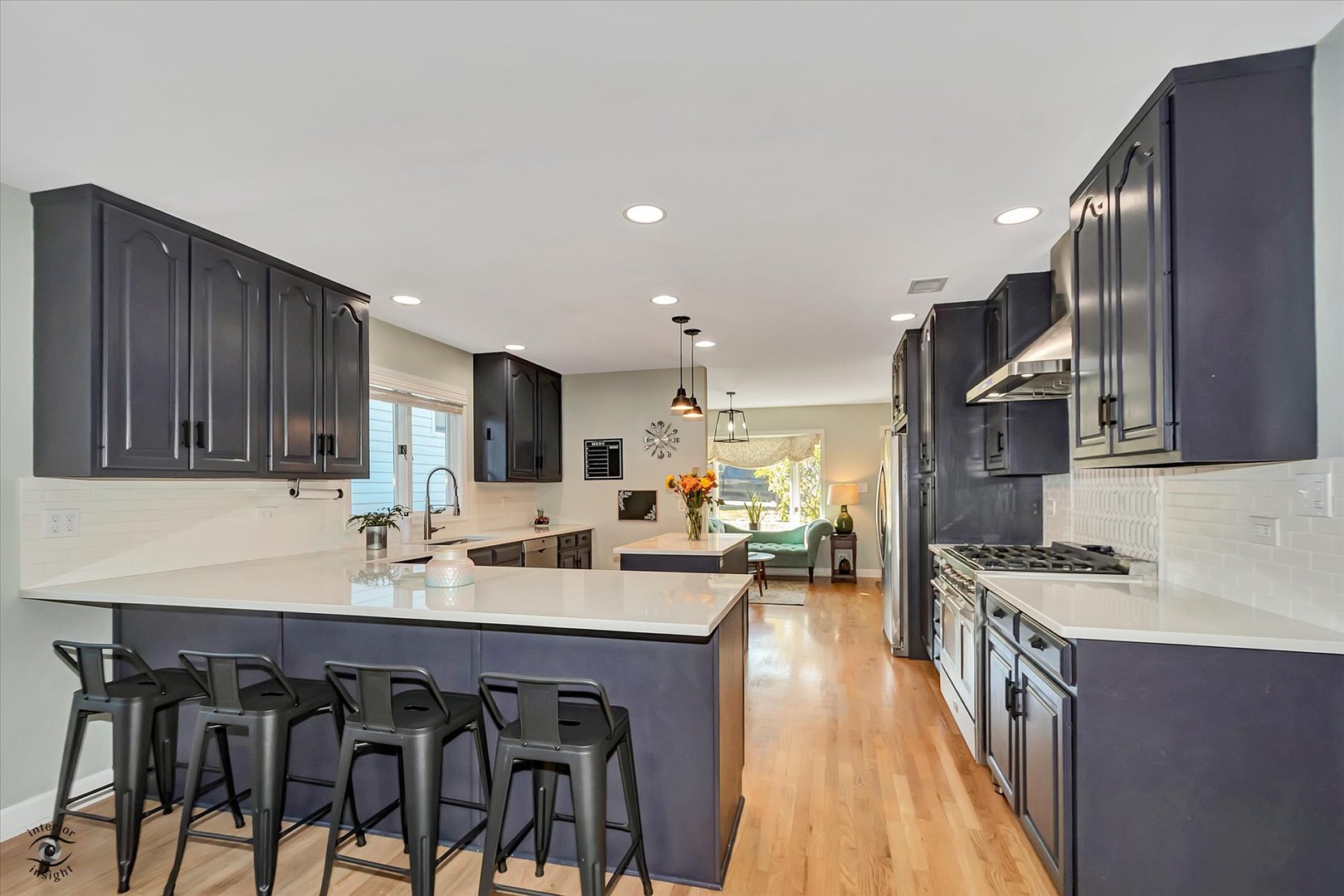 33 S Wilmette Avenue