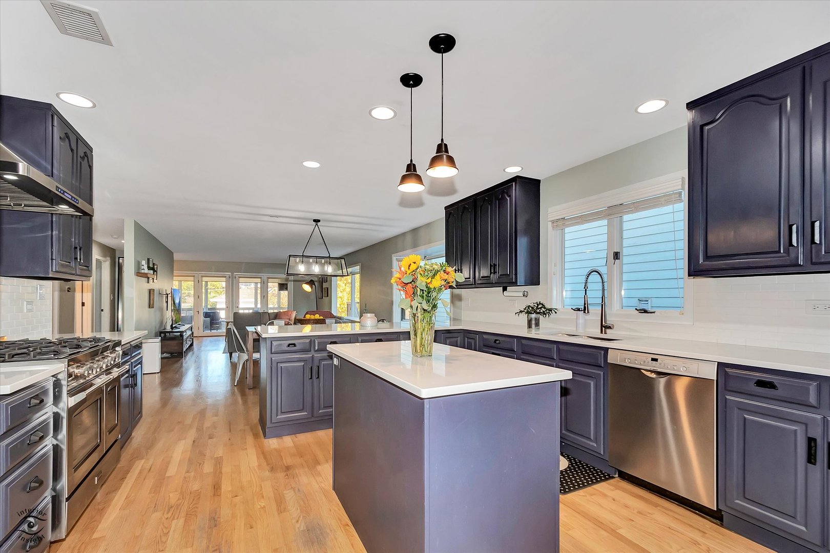 33 S Wilmette Avenue