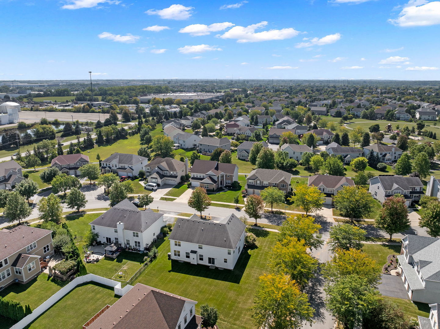 1916 BLUE HERON Circle