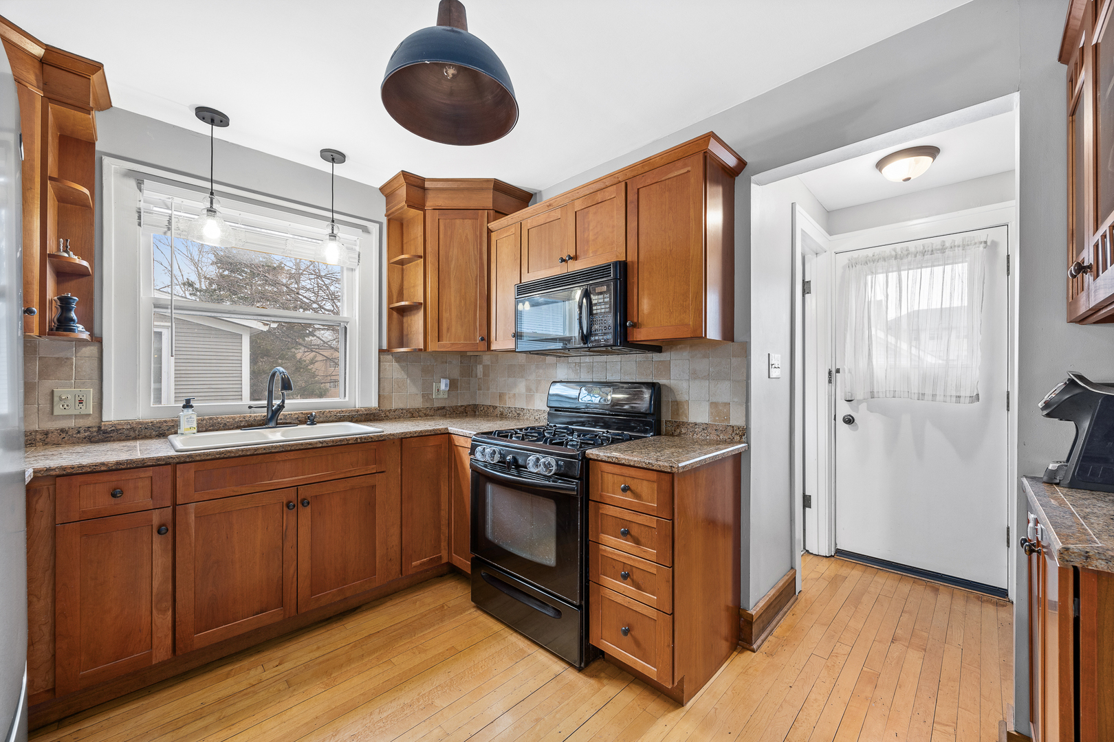 428 Hillside Avenue