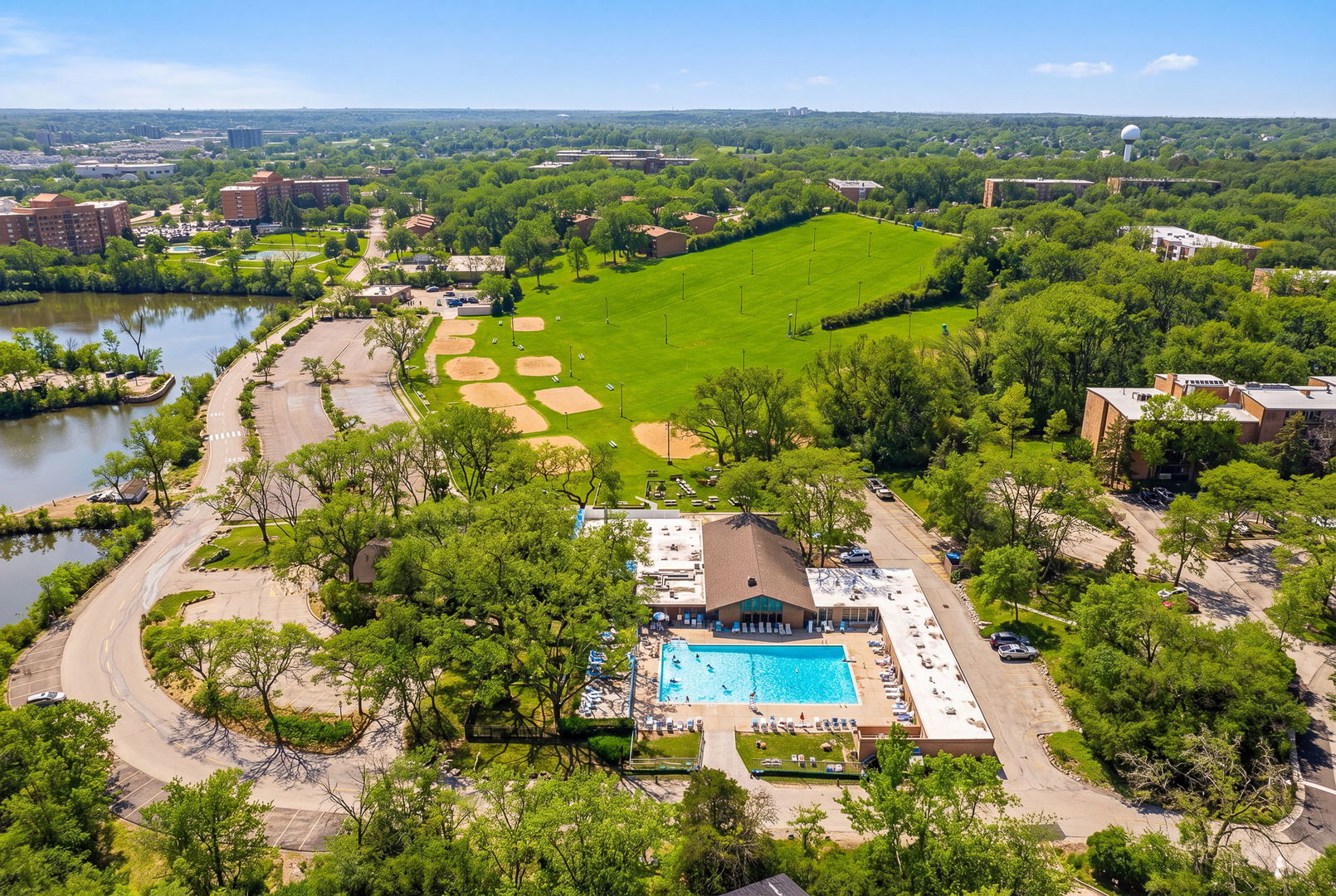 5505 Lakeside Drive Unit: 2F