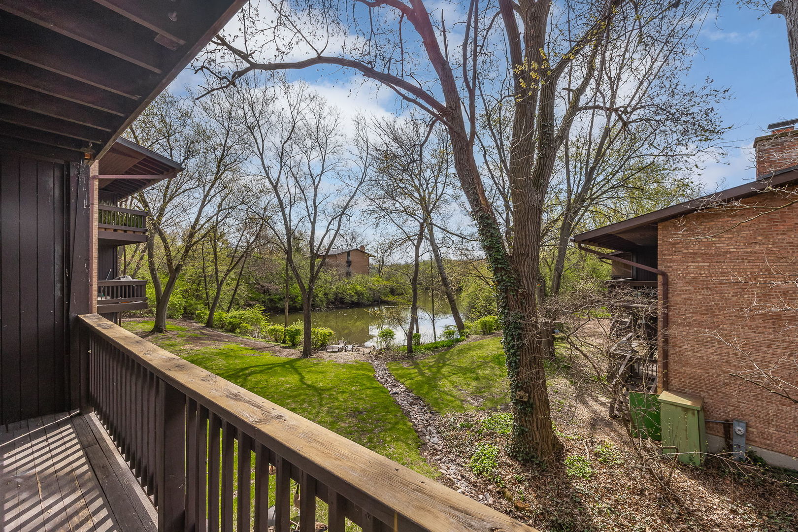 5505 Lakeside Drive Unit: 2F