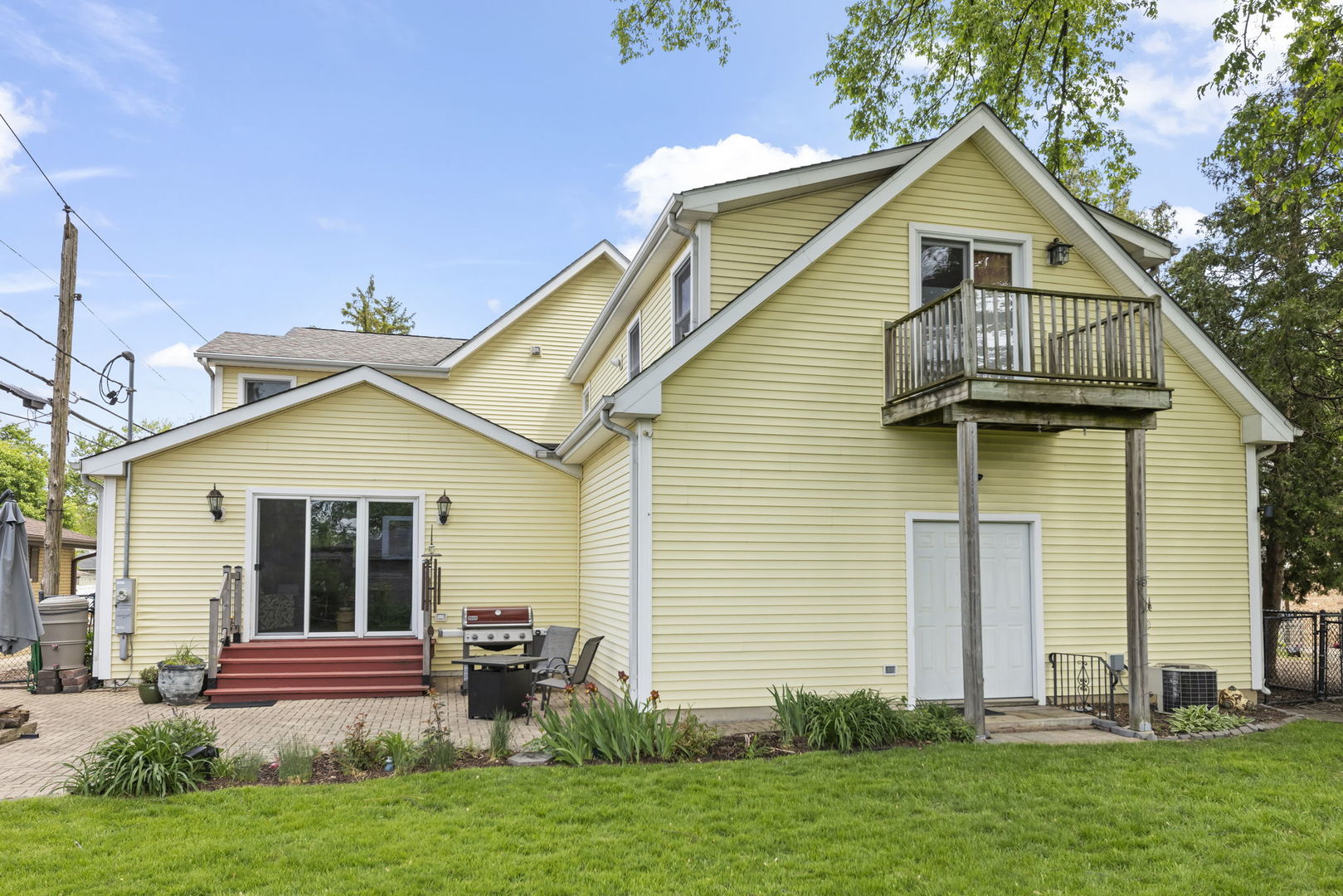 339 8th Street