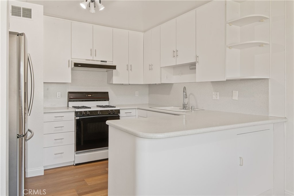 25930 Narbonne Avenue Unit: 142