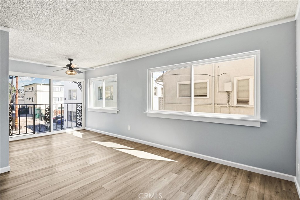 615 E Broadway 204