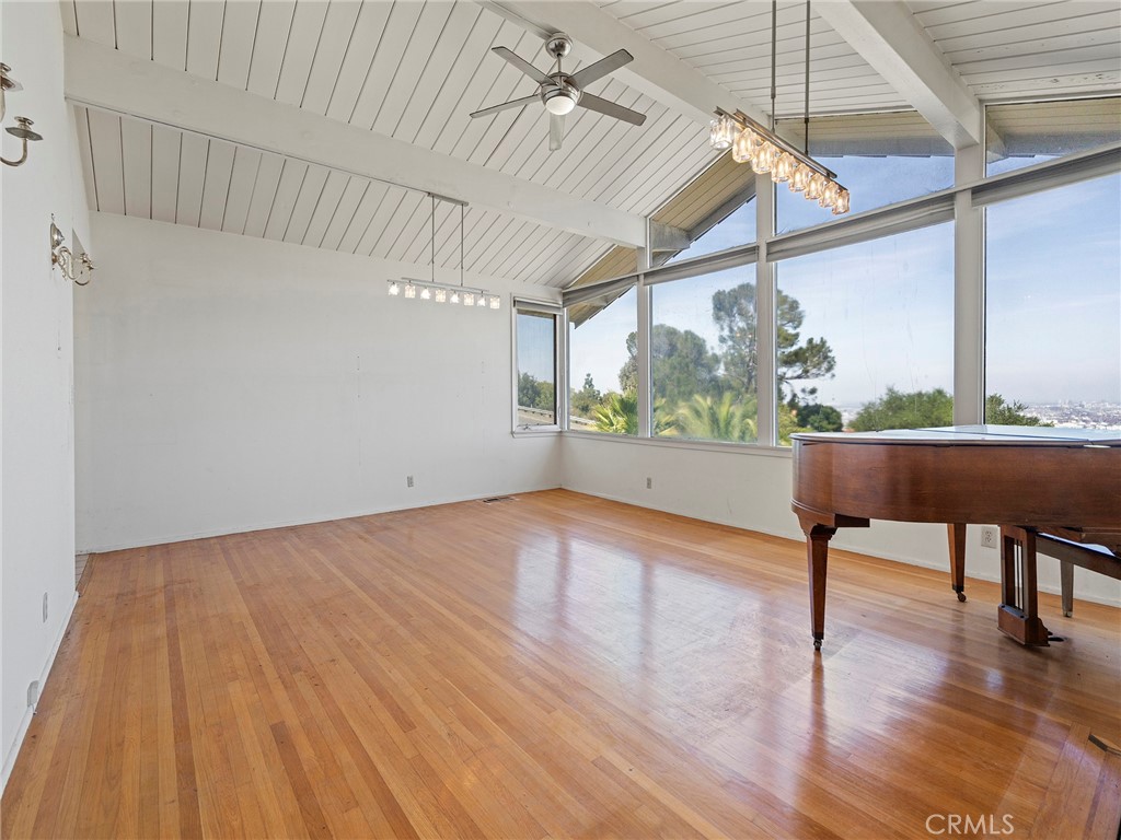4217 Miraleste Drive