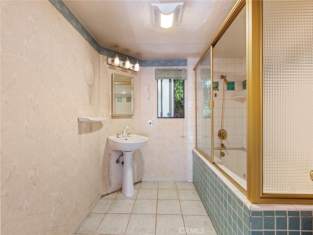 4217 Miraleste Drive