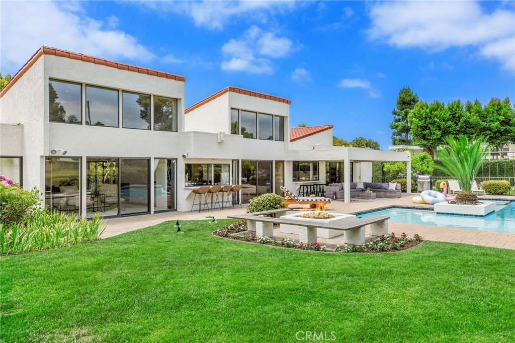 3721 Manor Drive