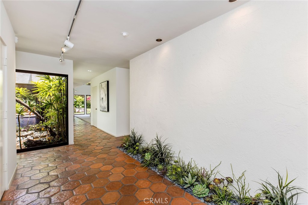 3721 Manor Drive