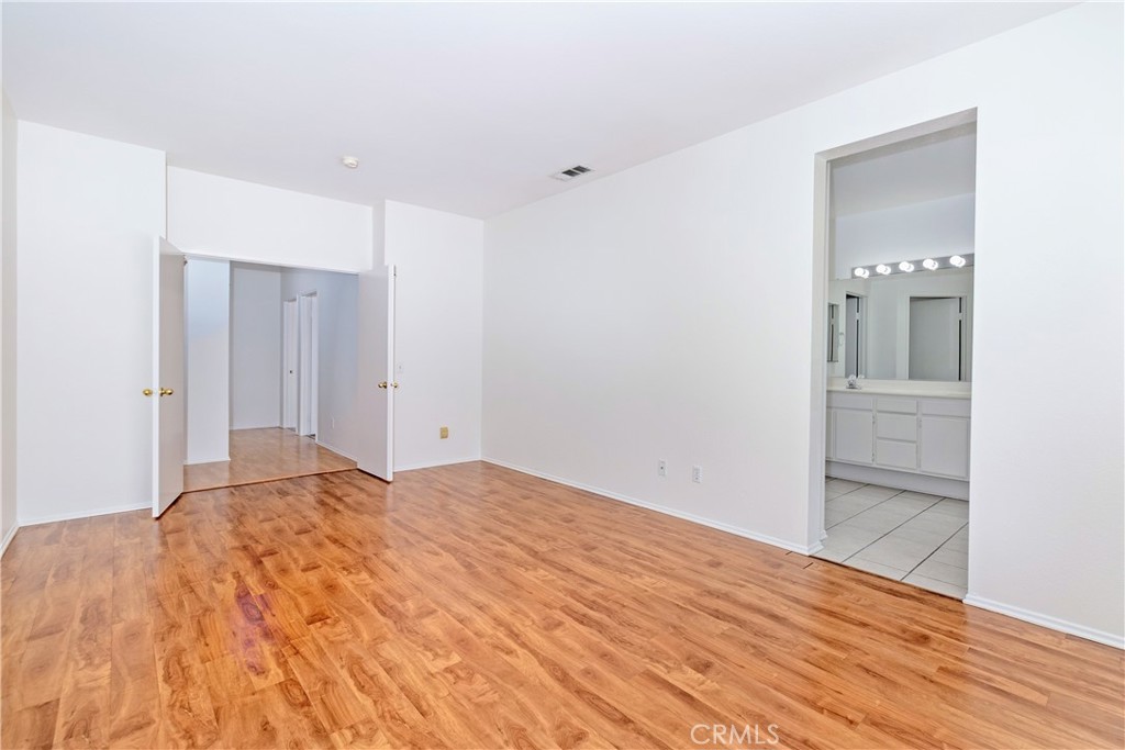 392 Camden Road