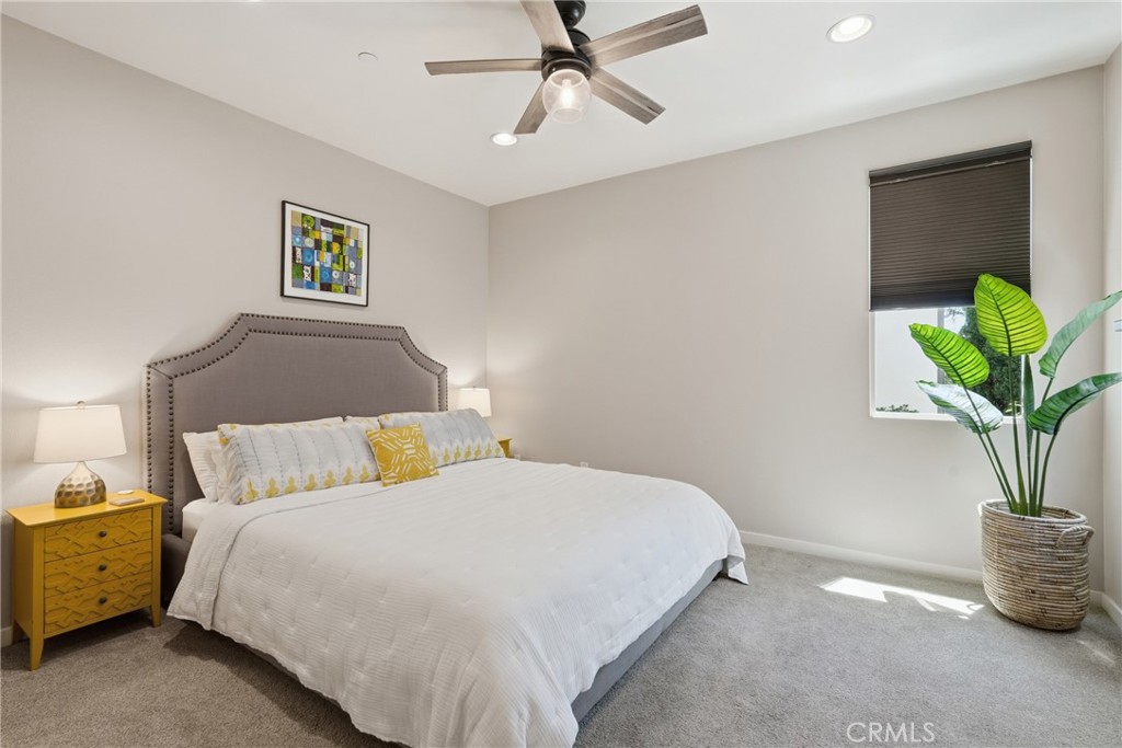 5573 Palm Drive