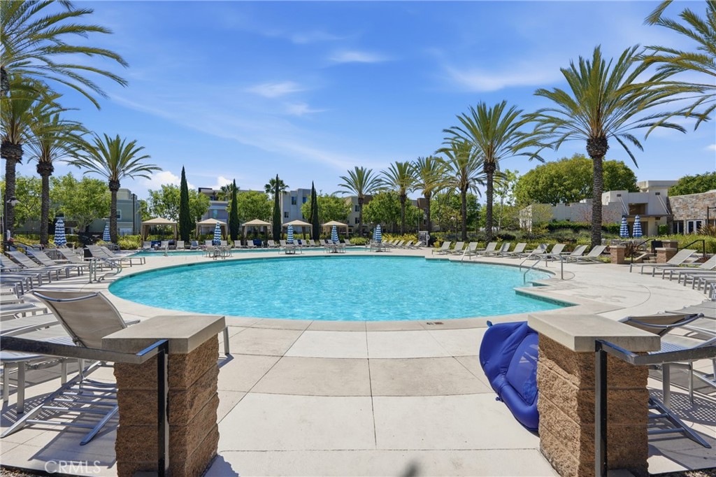 5573 Palm Drive