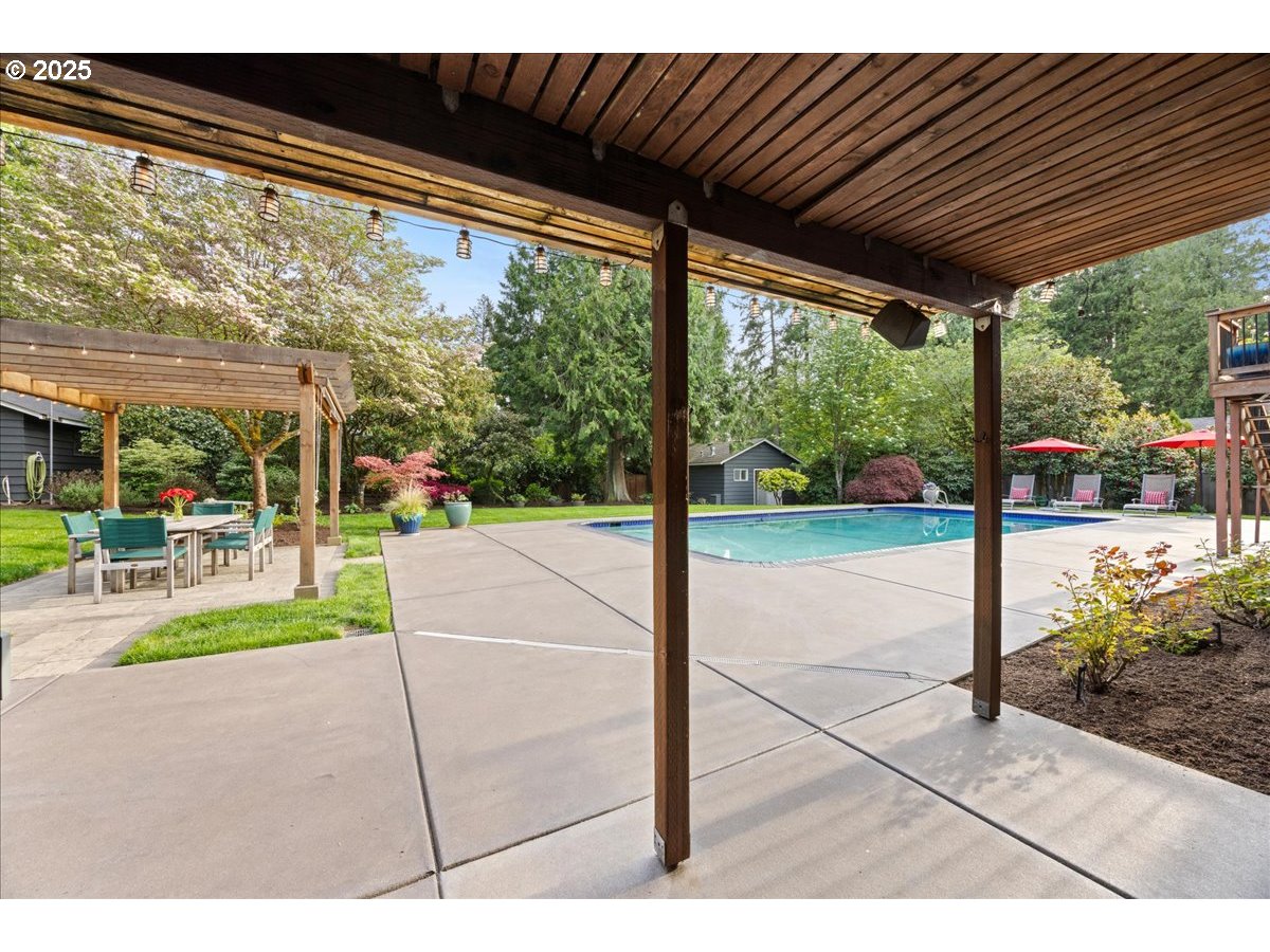 10250 SW ARBORCREST WAY