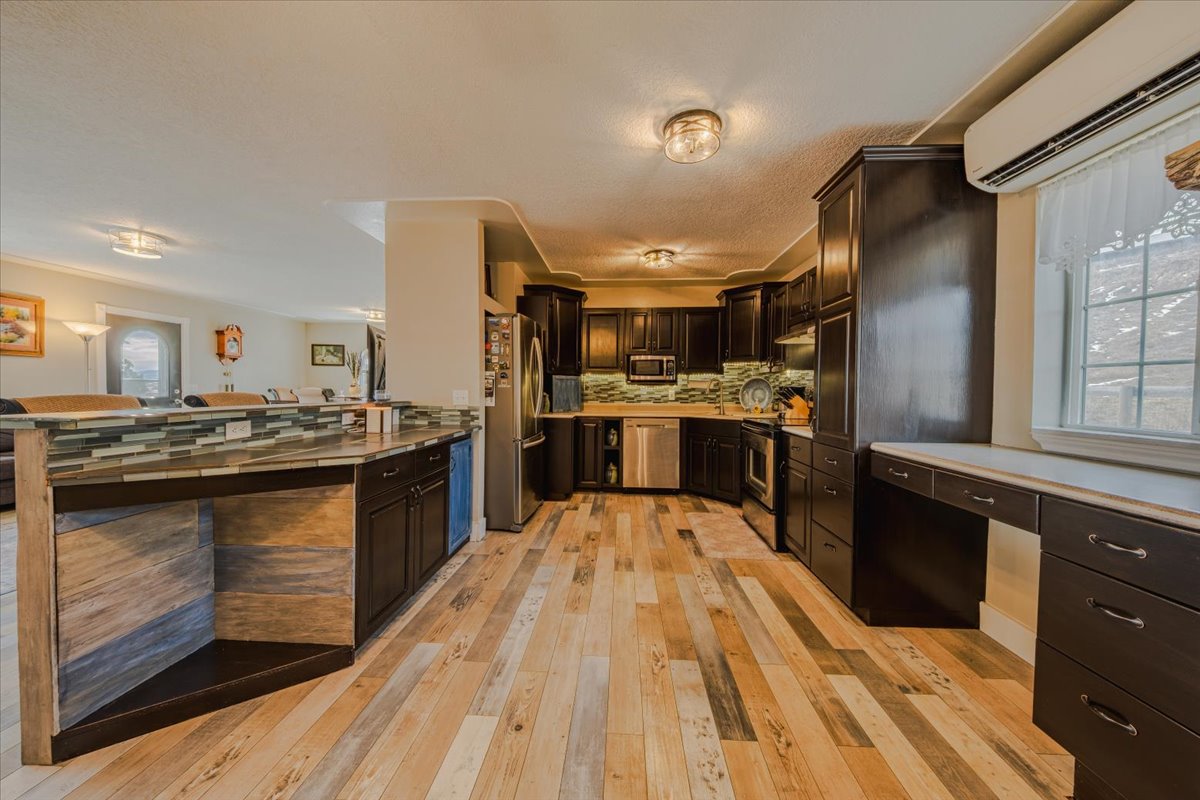 130 Hilltop Drive