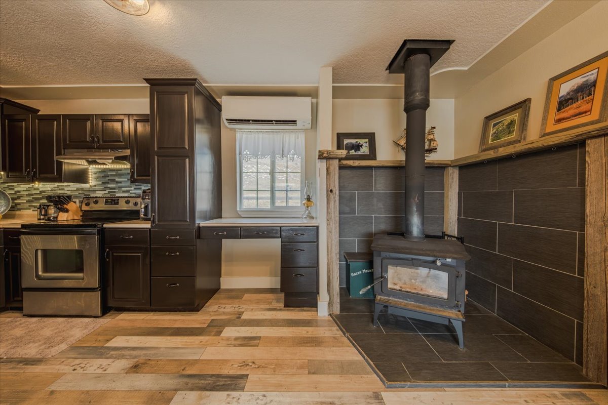 130 Hilltop Drive