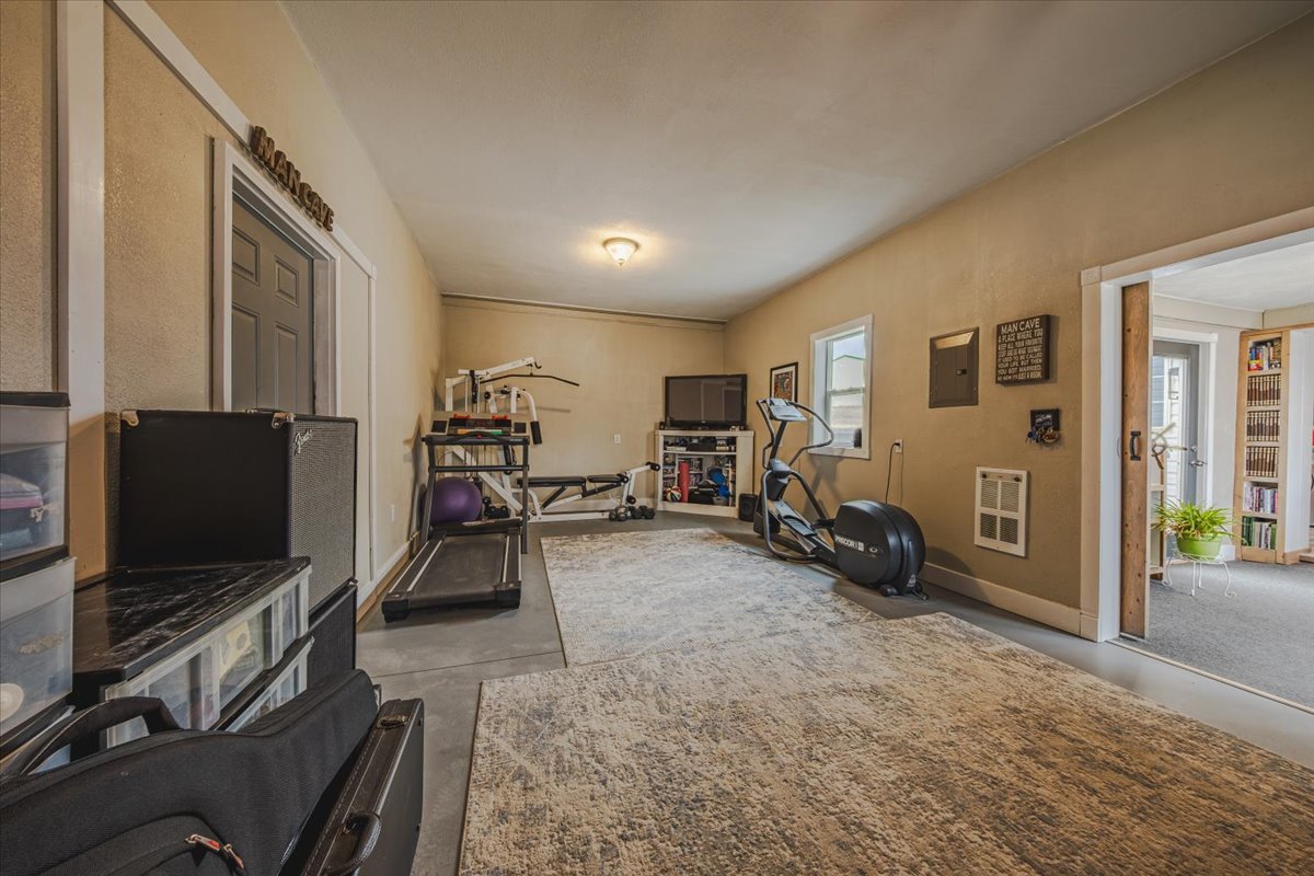 130 Hilltop Drive