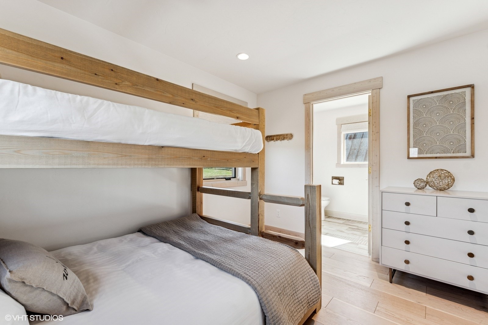 63 Glacier Peaks Road