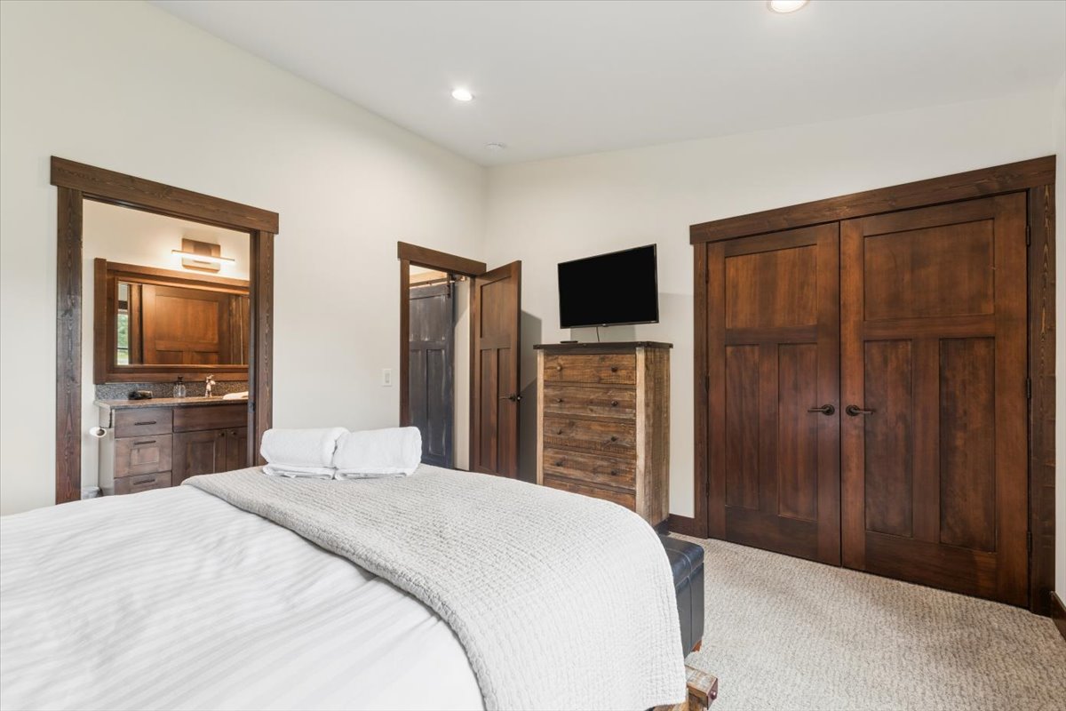 62 Wilderness Lodge Road
