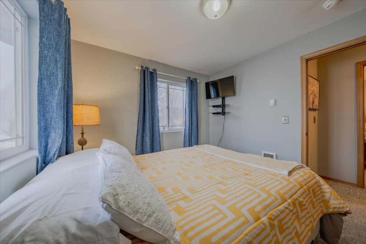 24 Diane Road C
