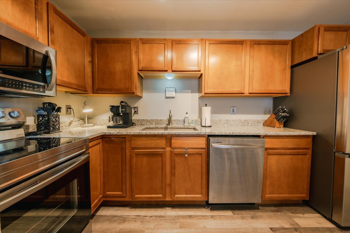 24 Diane Road C