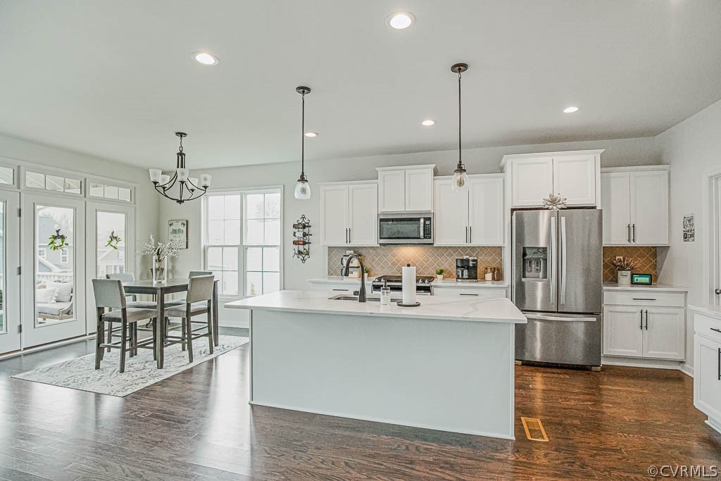 8818 Fishers Green Ct