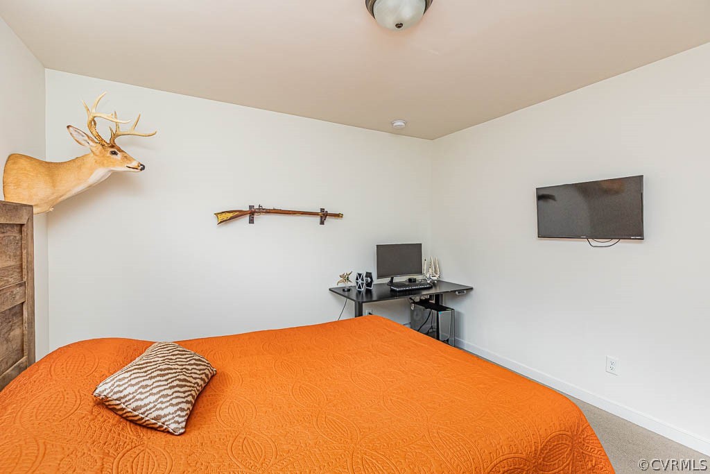 8818 Fishers Green Ct