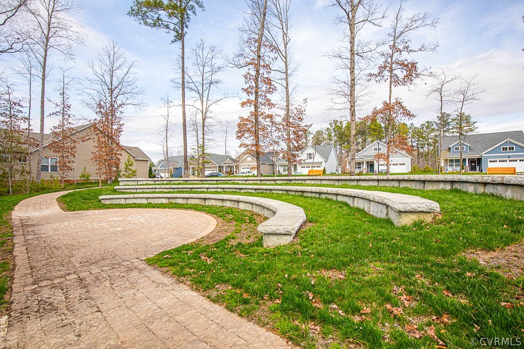 8818 Fishers Green Ct