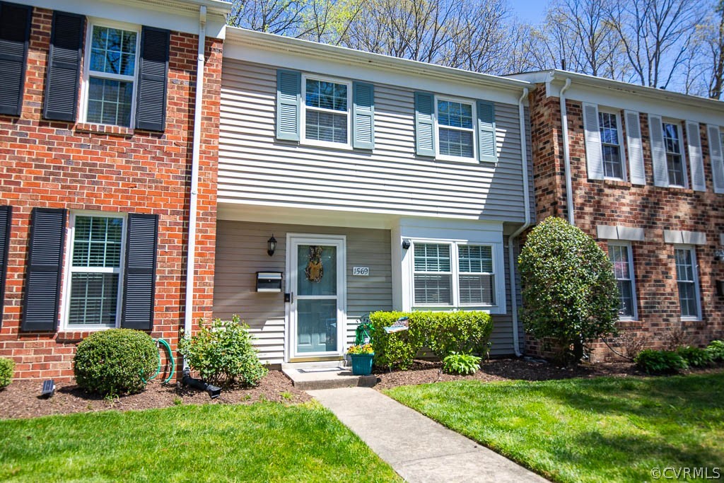 1569 Heritage Hill Dr