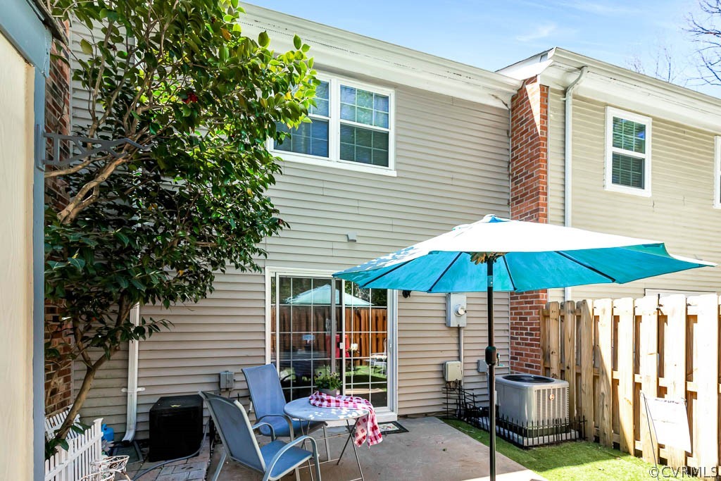 1569 Heritage Hill Dr