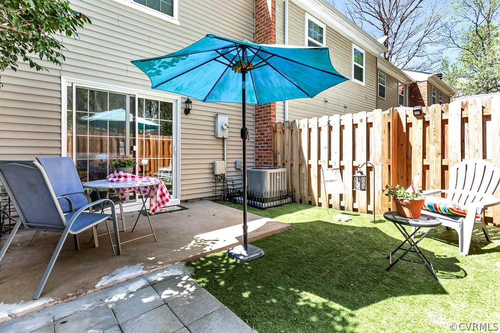 1569 Heritage Hill Dr