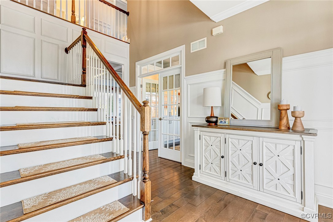 7012 Silverthread Dr