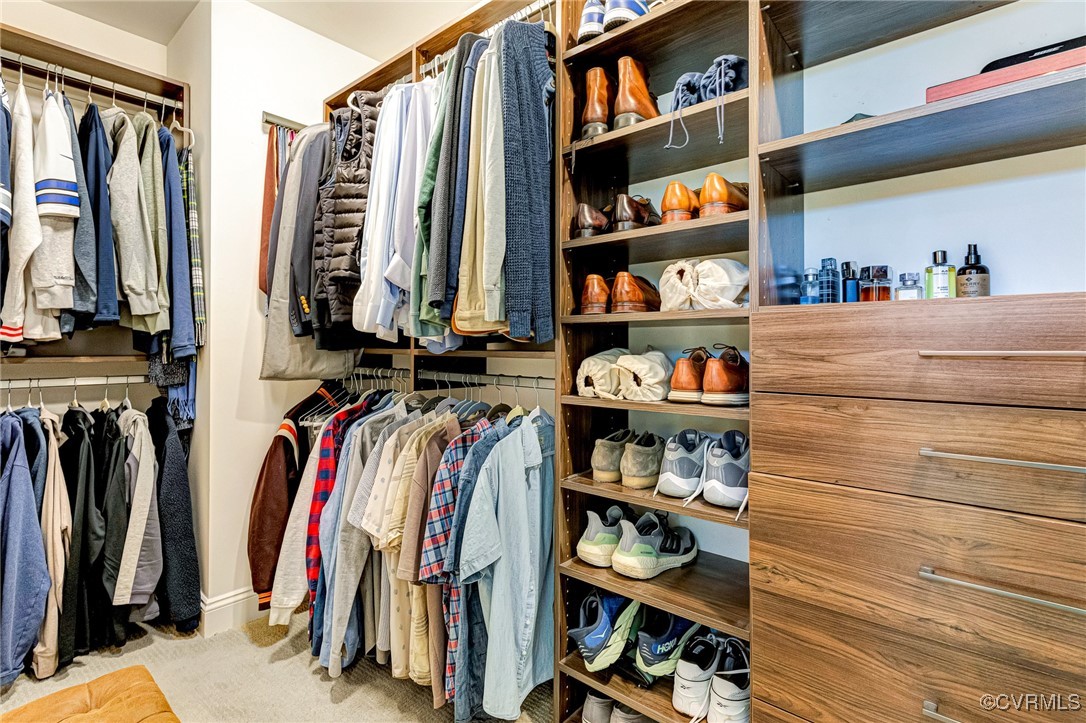 7012 Silverthread Dr