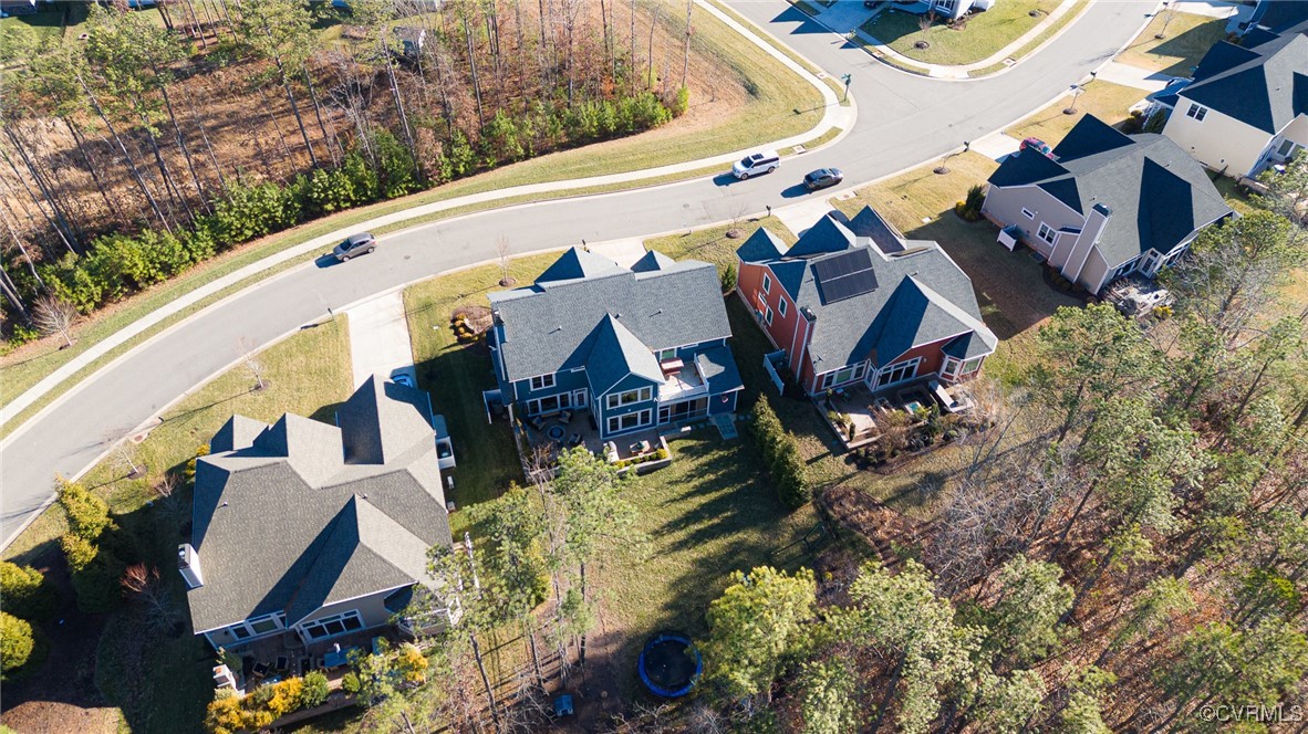 7012 Silverthread Dr