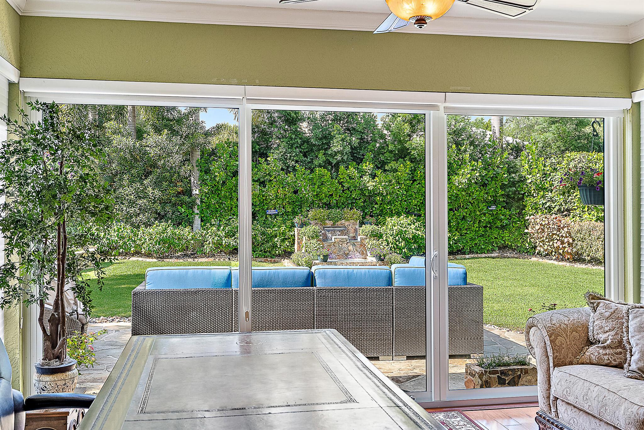 3902 Captains Way