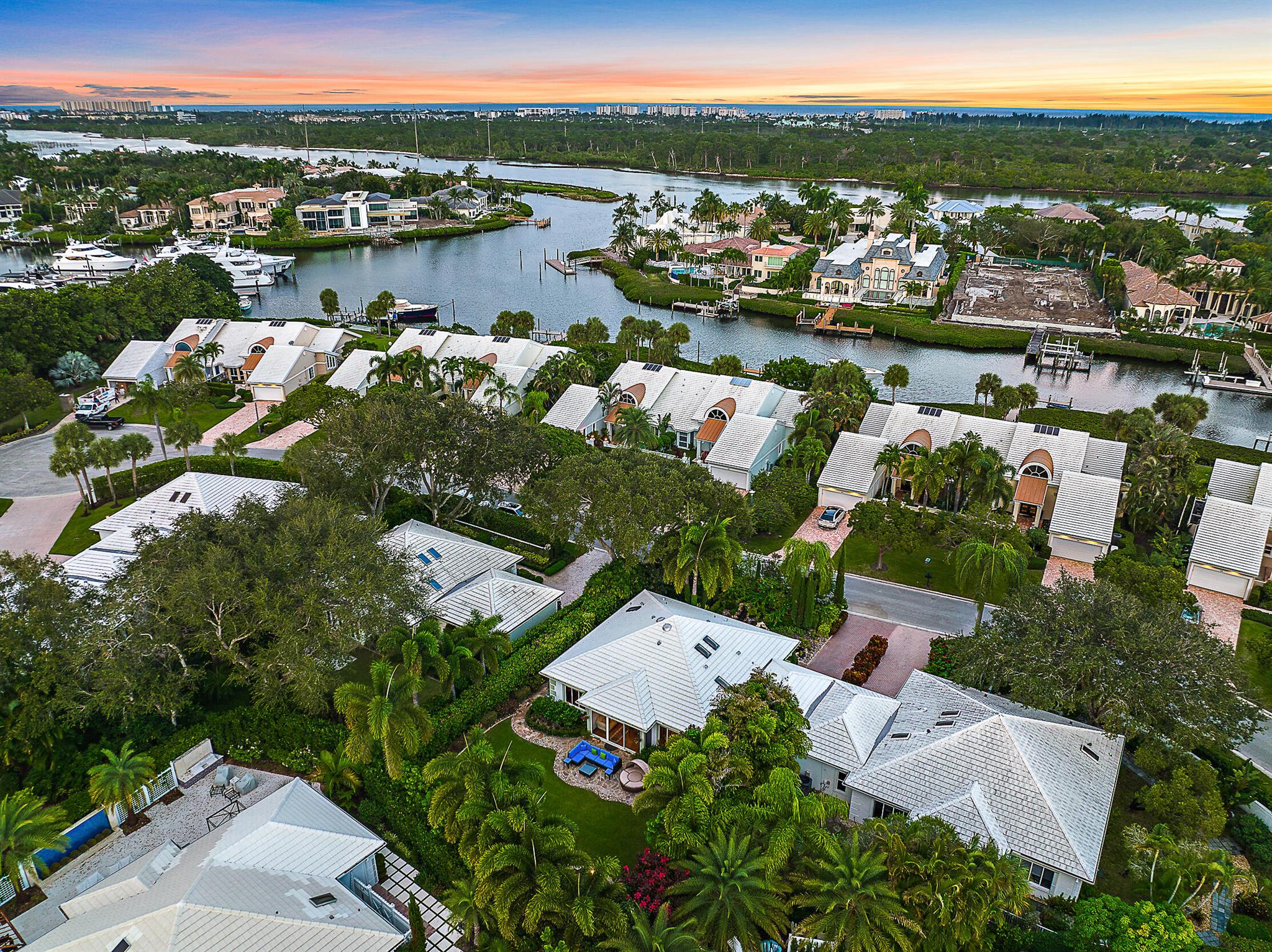 3902 Captains Way