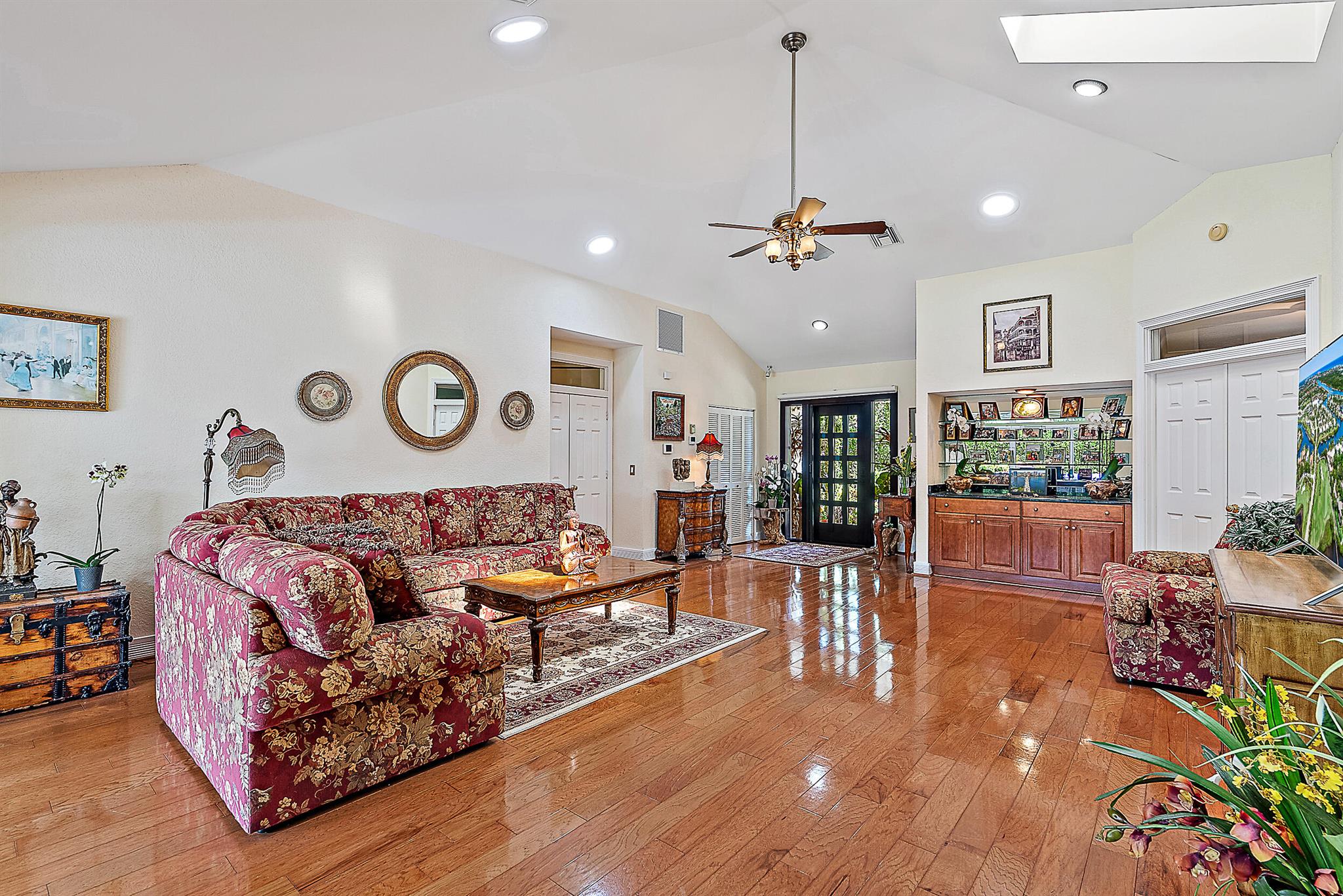 3902 Captains Way