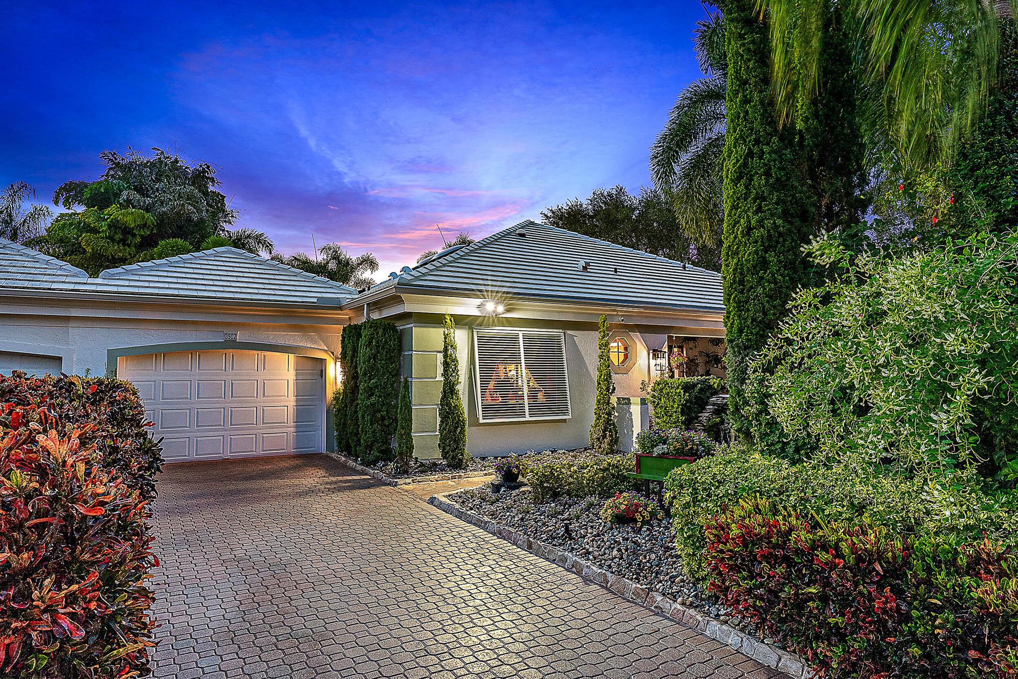 3902 Captains Way
