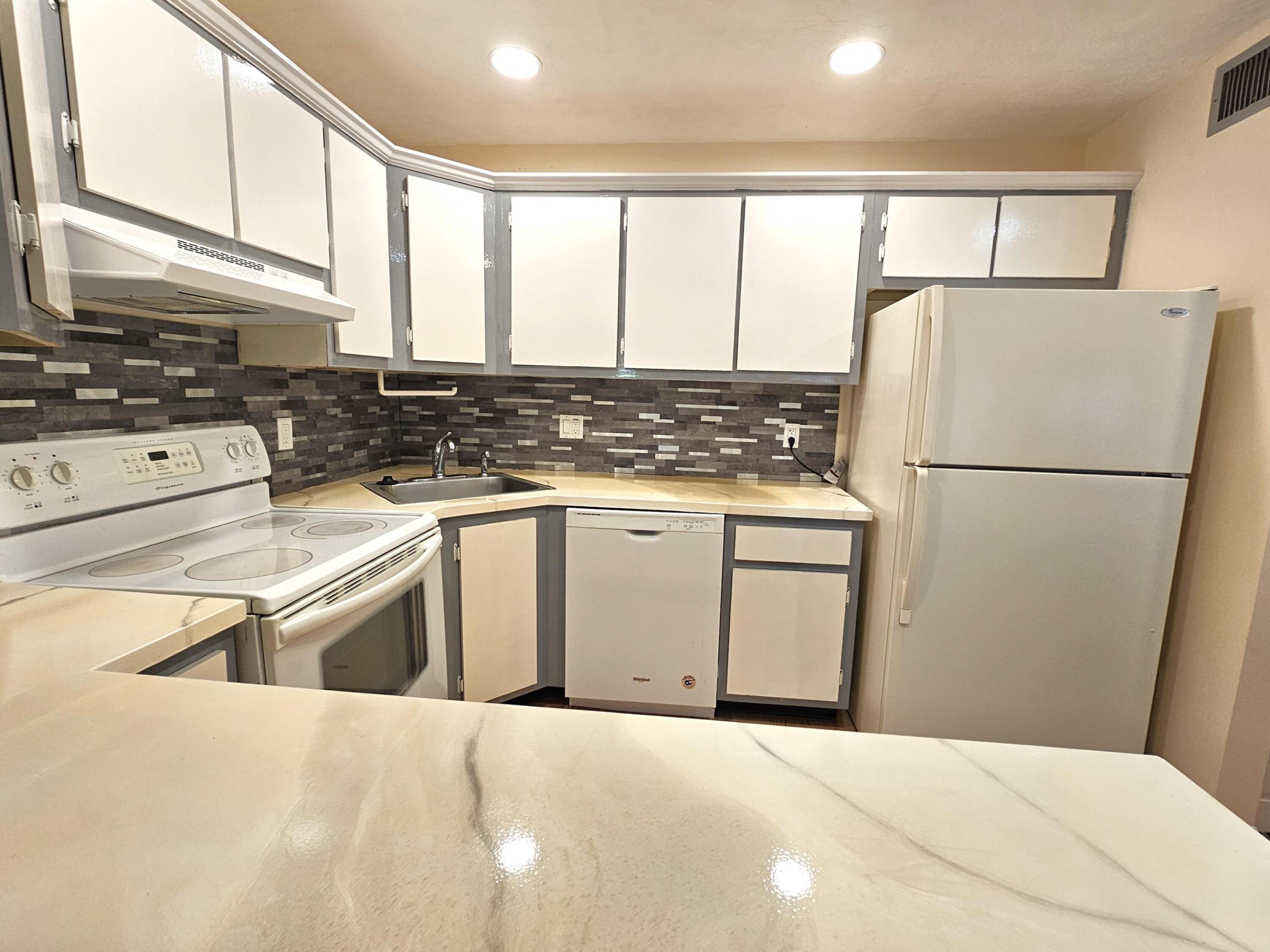 526 Shady Pine Way B2