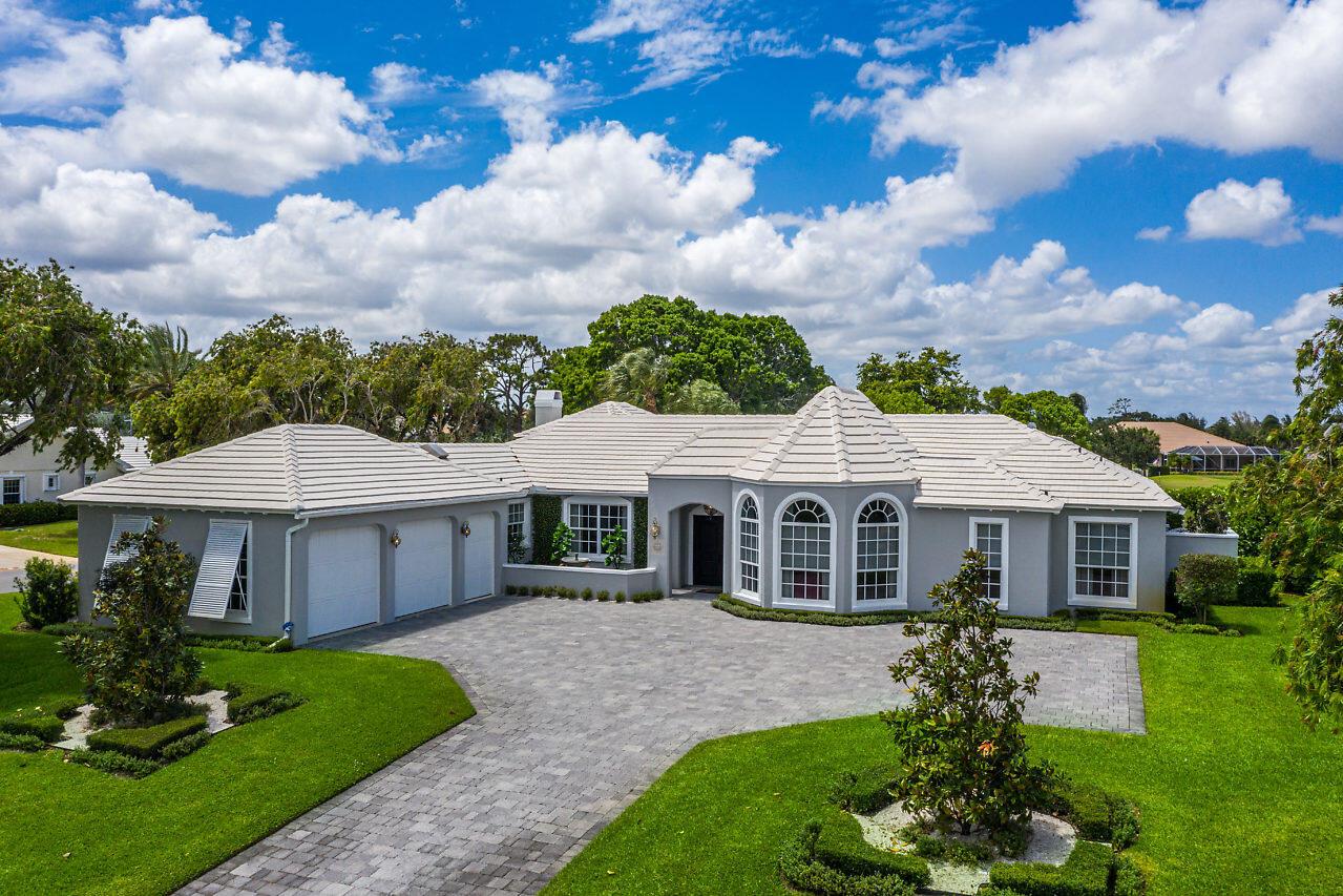 440 Glenbrook Drive