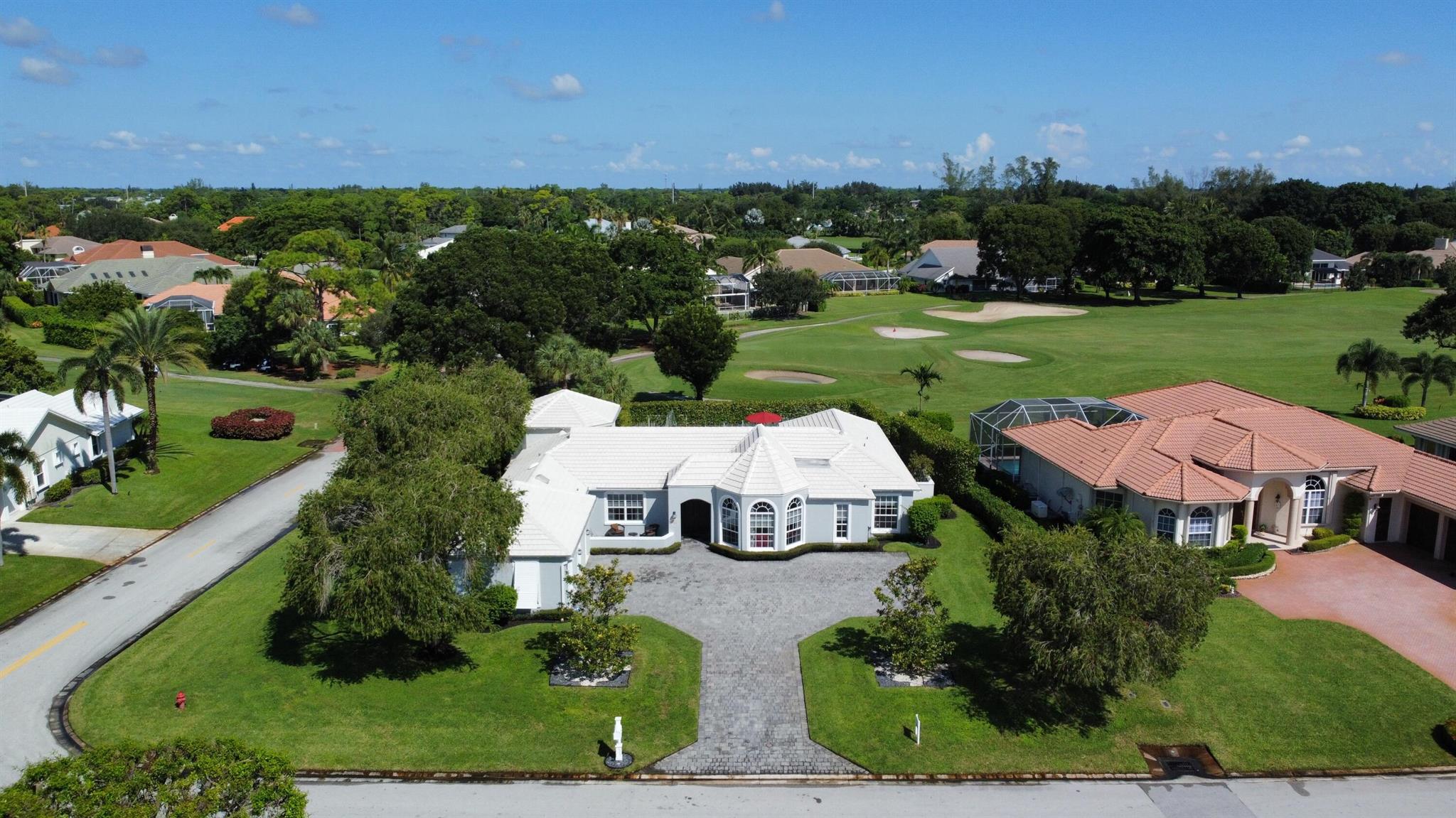 440 Glenbrook Drive