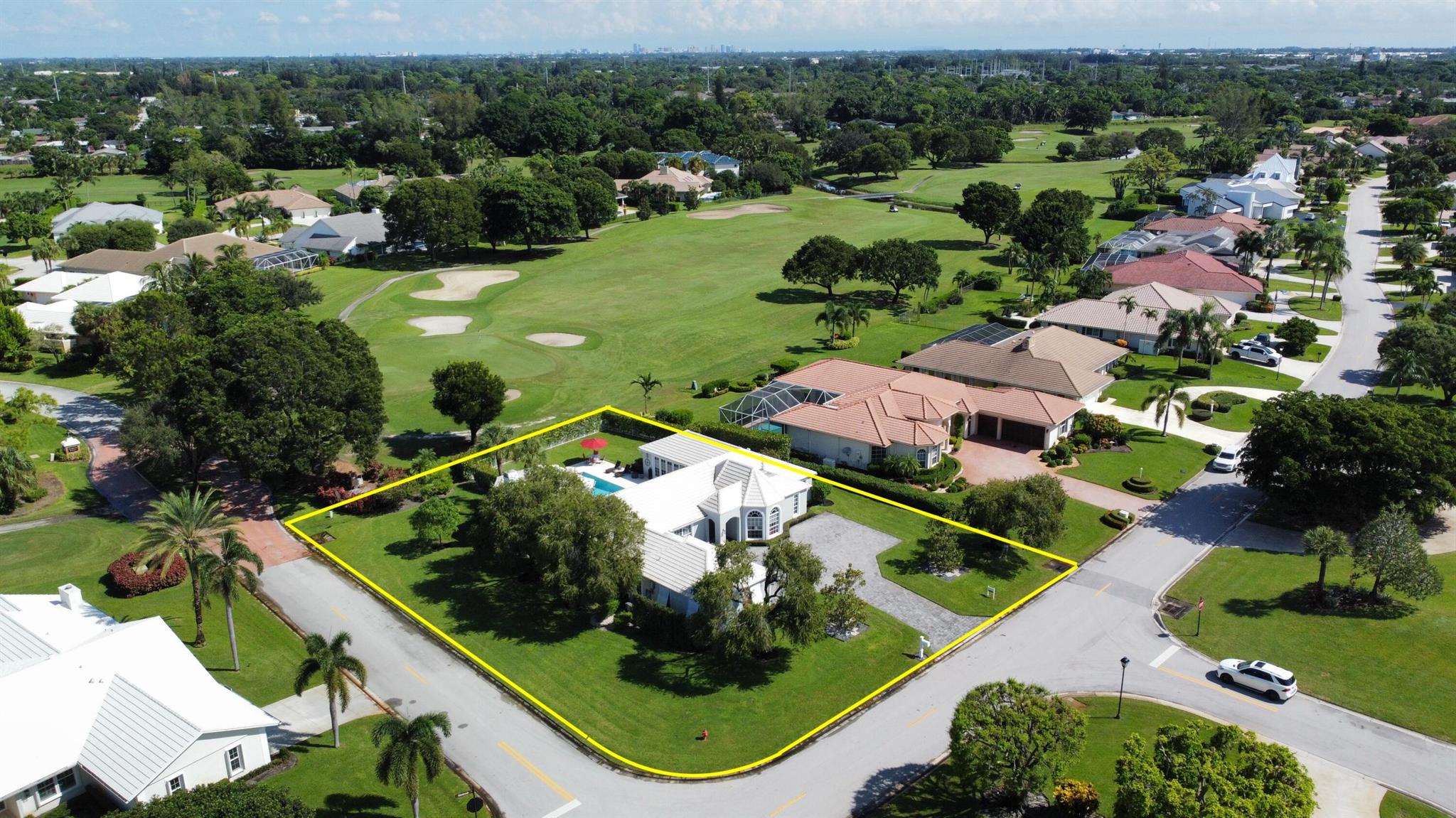 440 Glenbrook Drive