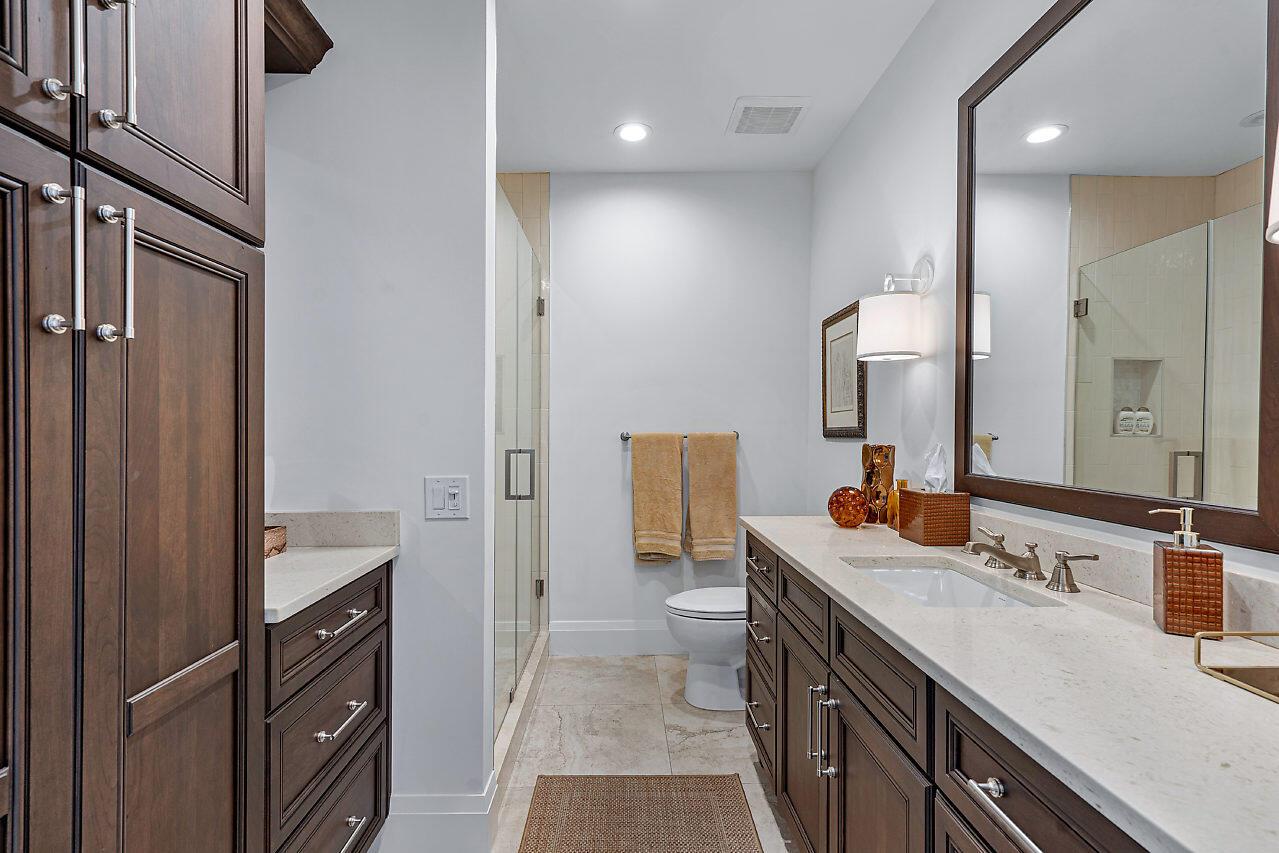 440 Glenbrook Drive