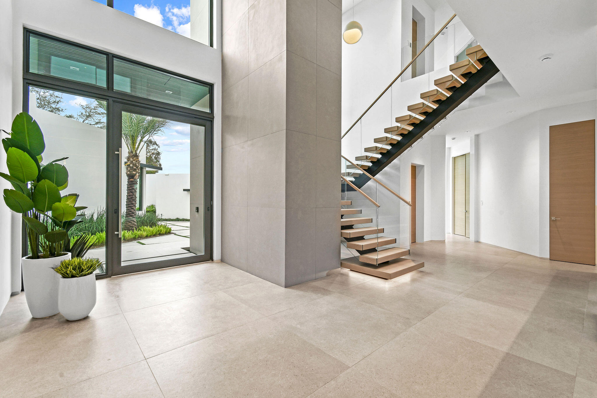 127 Spinnaker Lane