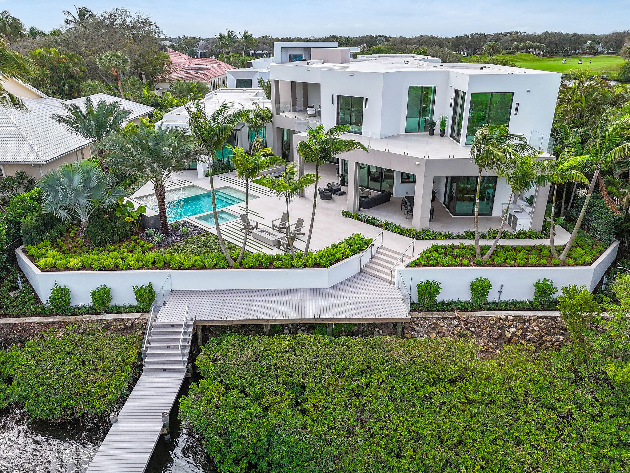 127 Spinnaker Lane