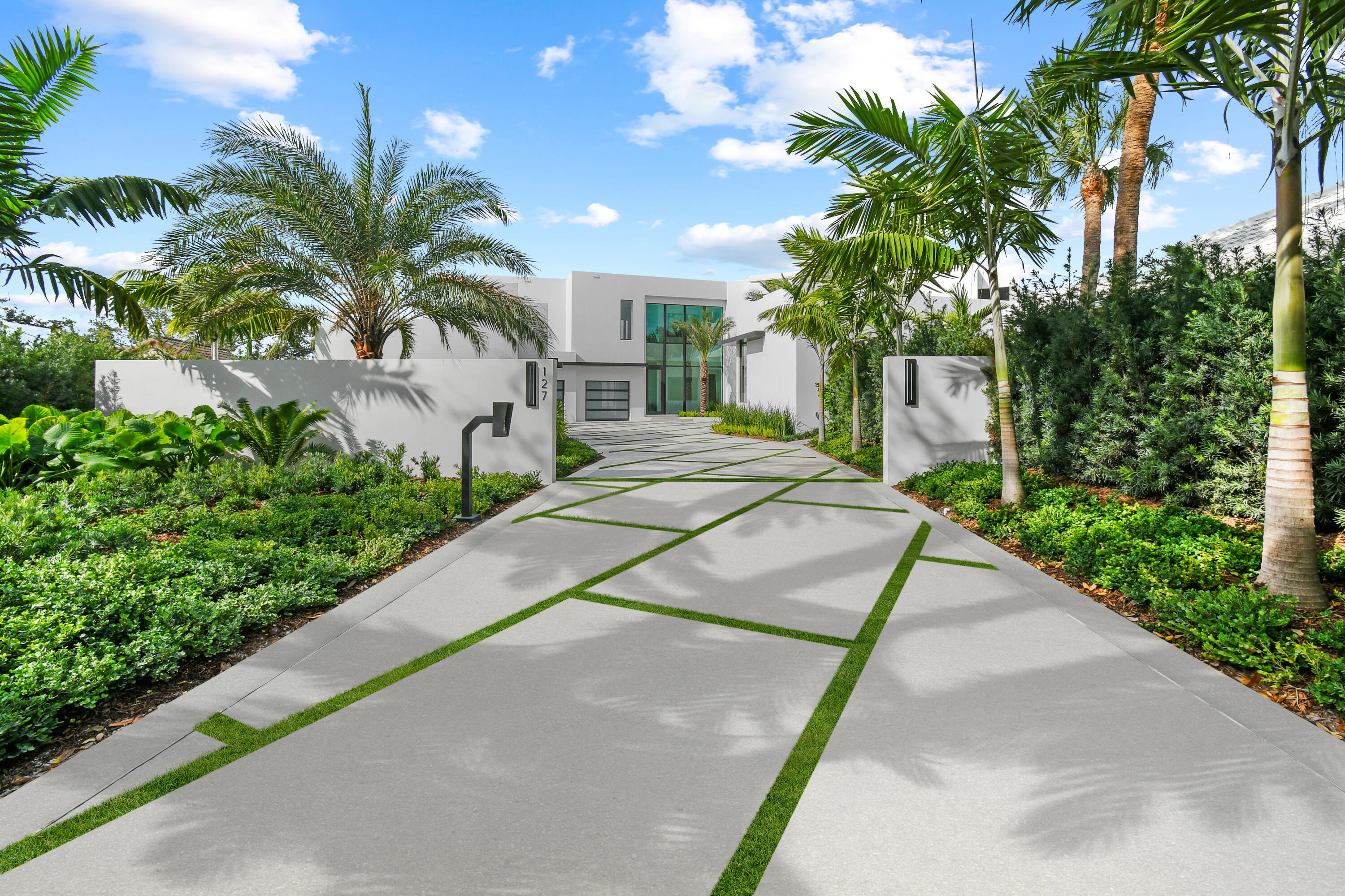 127 Spinnaker Lane