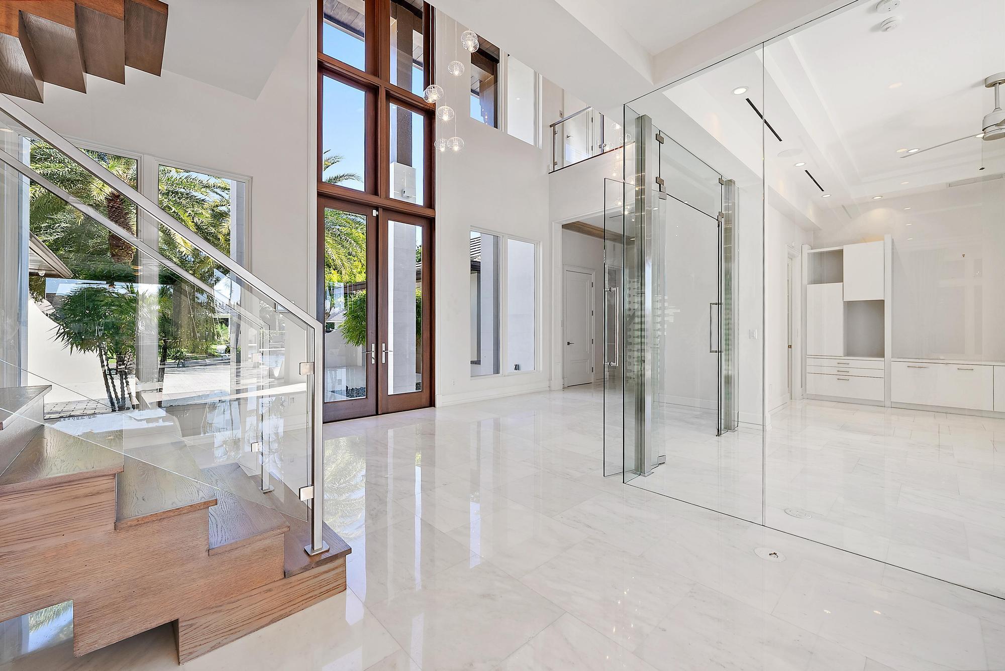 177 Commodore Drive