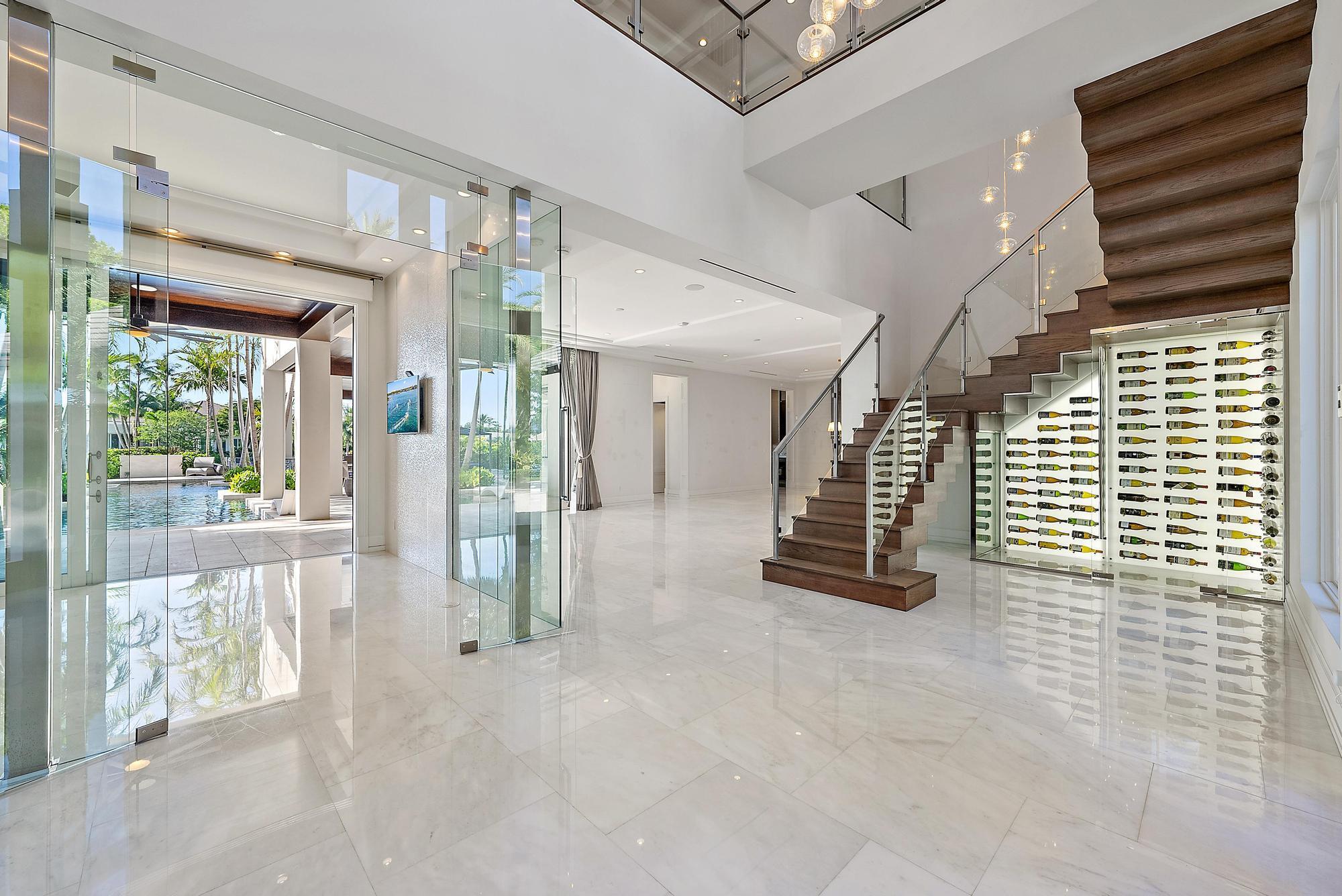 177 Commodore Drive