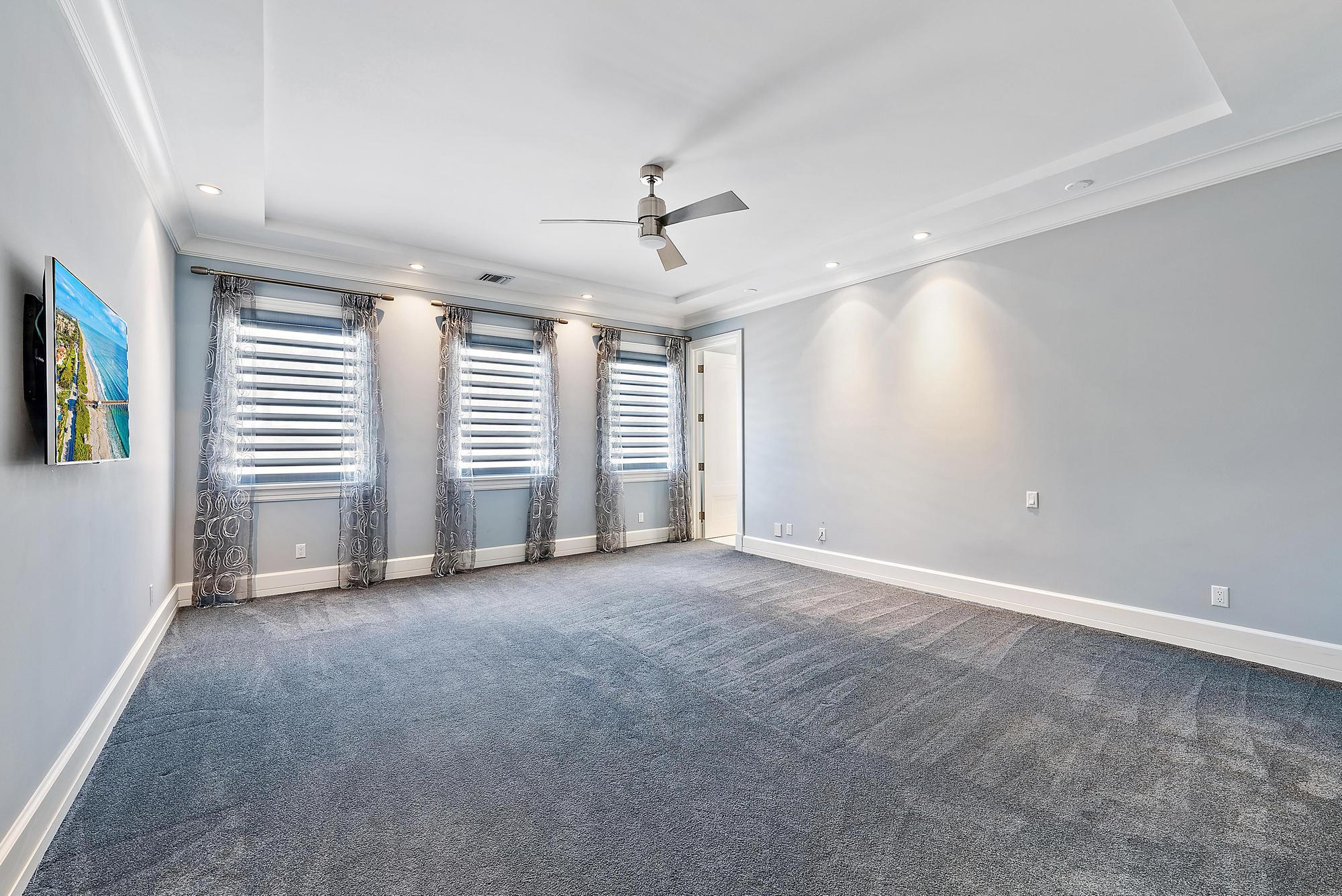 177 Commodore Drive